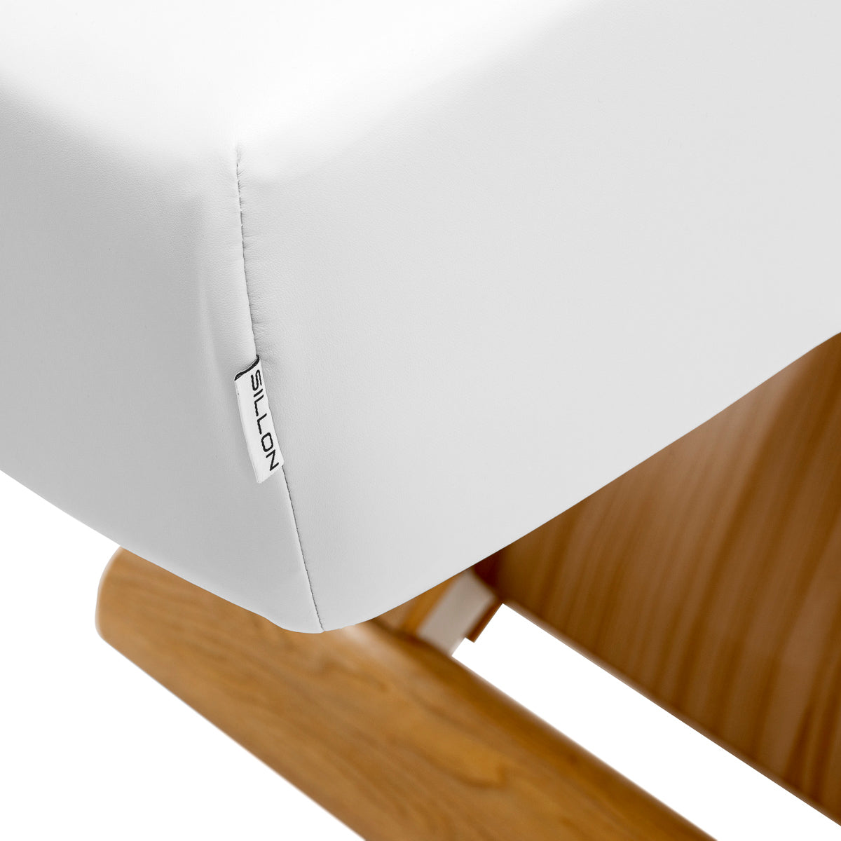 Sillon Siesta Electric SPA Lounger – White, Light Brown Base · Removable cover detail