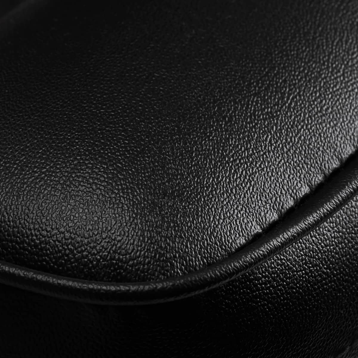 Gabbiano barber chair florence with an adjustable black headrest - BVShop