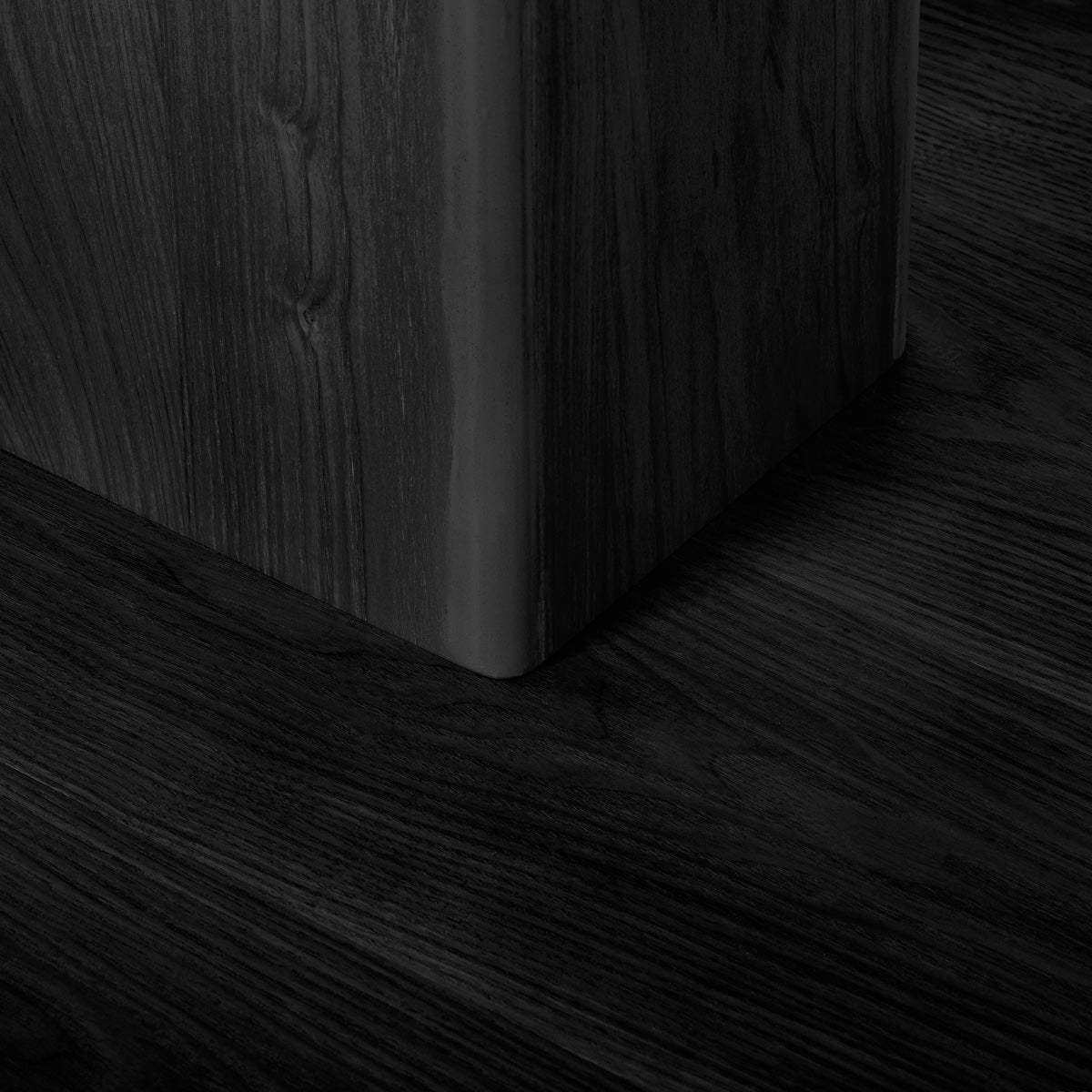 Sillon Relax · brown / black · wooden base