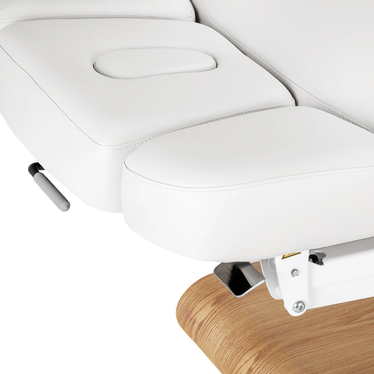 Sillon Relax · white / light brown · headrest and face opening