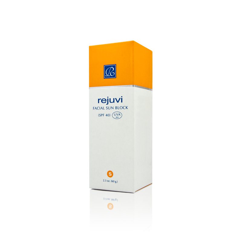 Rejuvi S Facial Sunblock SPF40 Tinted 65g texture swatch on skin